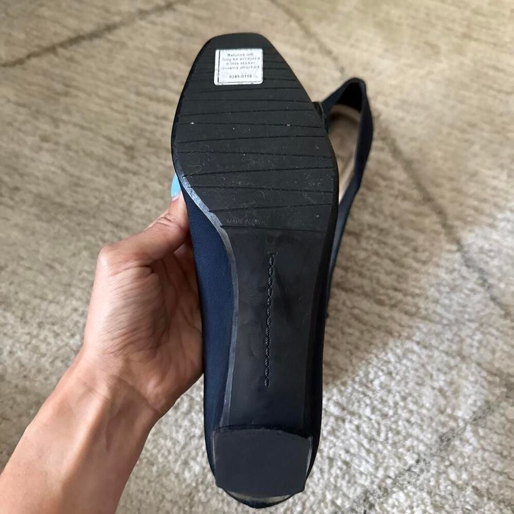 St. John Women's Navy Kitten Heels - Picture 4 of 5